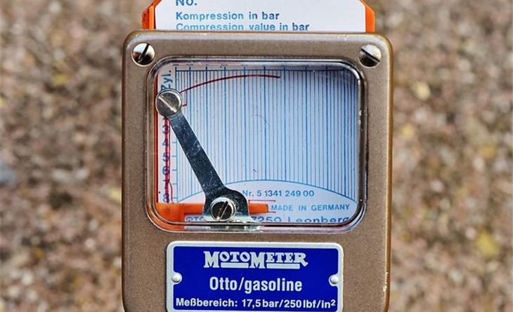 Self-destruction characteristic pressure tester