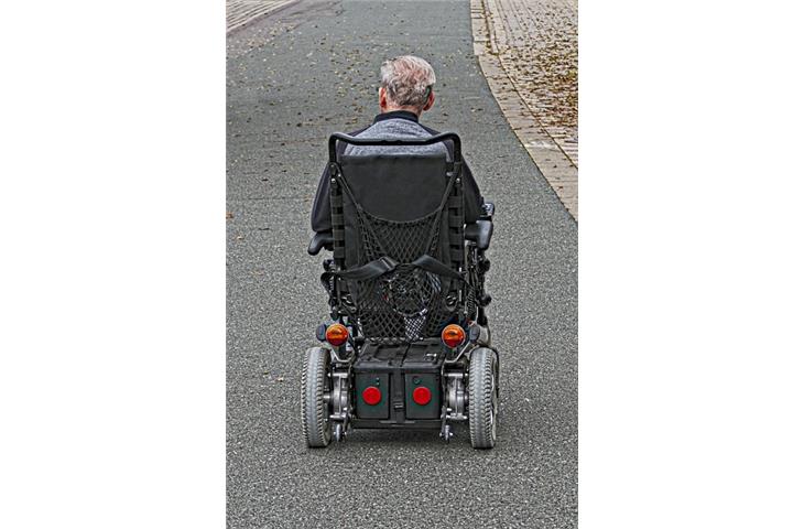 Electric wheelchair speedometer