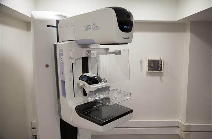 Mammography threshold contrast test phantom