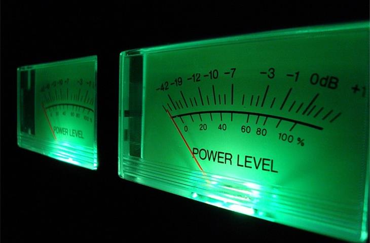 Radionuclide activity meter